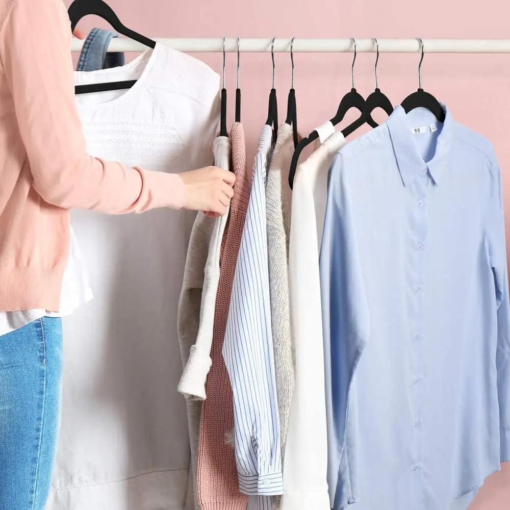 RIVARRO - RIVARRO - Ganchos para Ropa de Terciopelo, 50 Unidades, Caja, Color Negro, Perchas de Ropa, Calidad Premium Gancho 360 Grados Ganchos