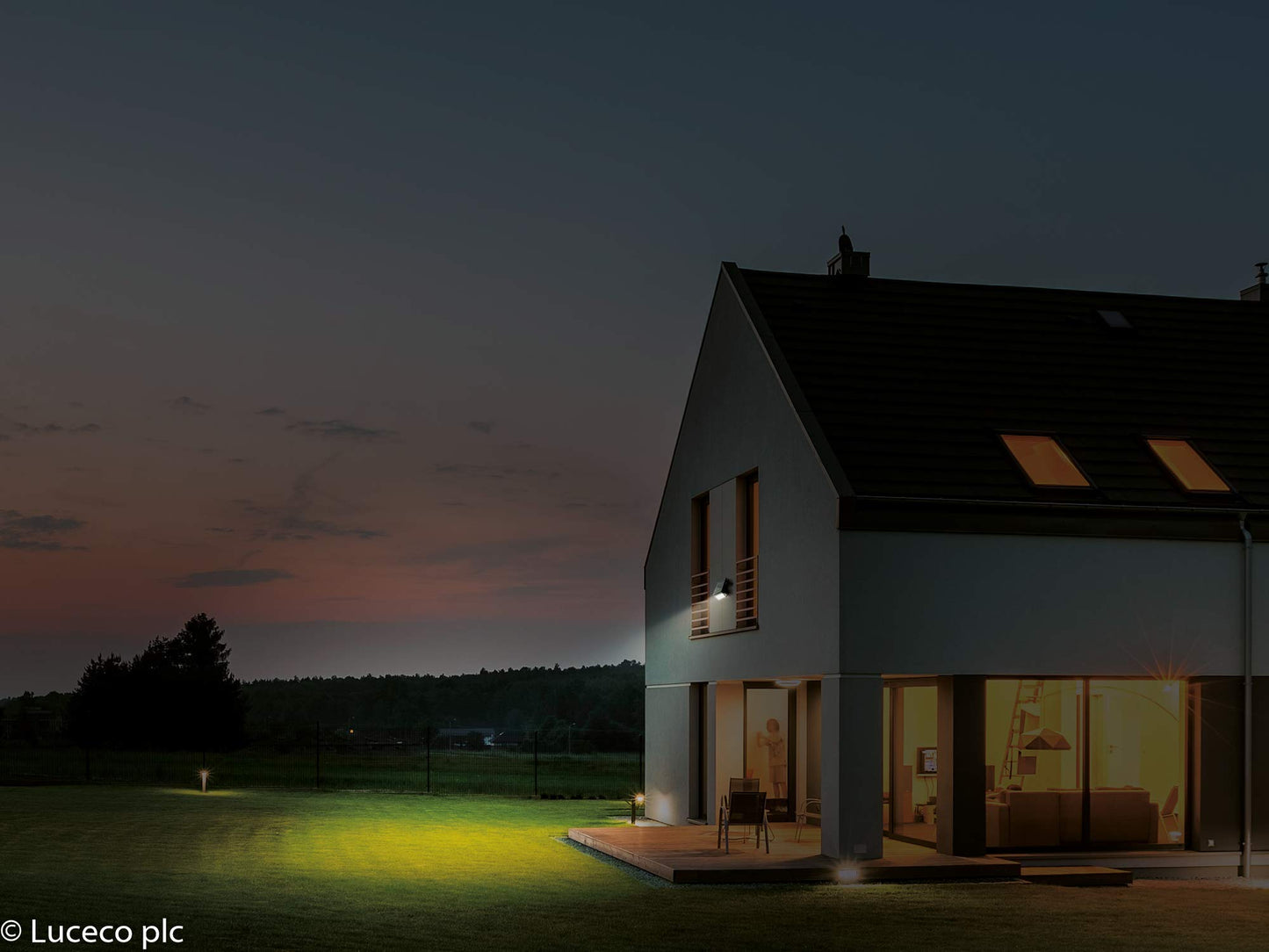 Luceco - Luceco LED Solar Guardian con Sensor PIR Floodlight 5W IP65 Negro