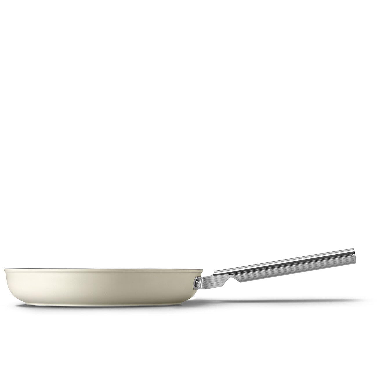 Smeg - Smeg CKFF2801CRM - Sartén de 28 cm, color crema, antiadherente, aluminio, base patentada