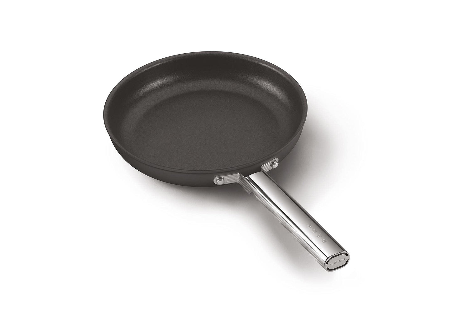 Smeg CKFF2801BLM Sartén 28 cm, color negro, antiadherente, aluminio, base patentada