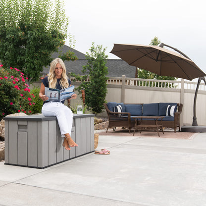 LIFETIME - Caja de almacenamiento para exteriores de 150 galones, tapa gris