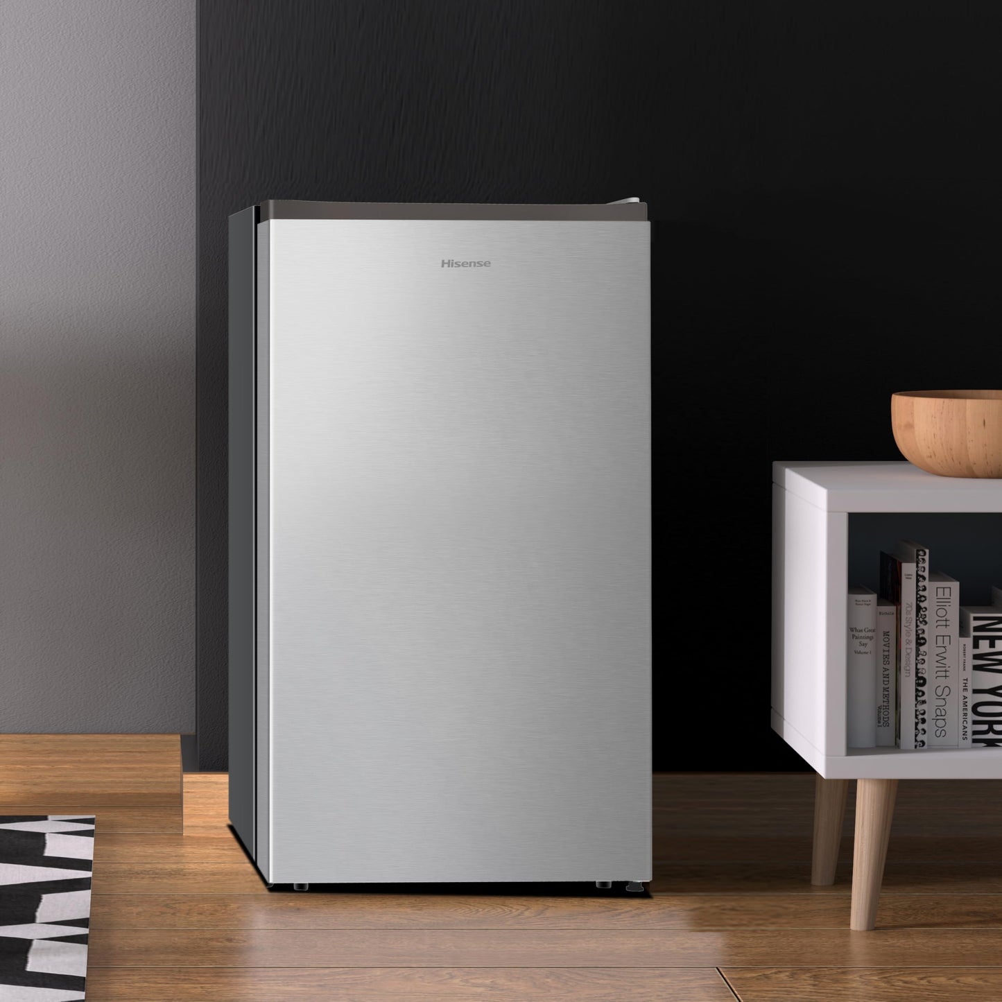 Hisense RR33D6AGX1- Frigobar,3.3 pies cúbicos,Termostato ajustable,Congelador independiente,Estantes para botellas de 2 litros,48x45x84cm(AnchoxLargoxAlto),Gris