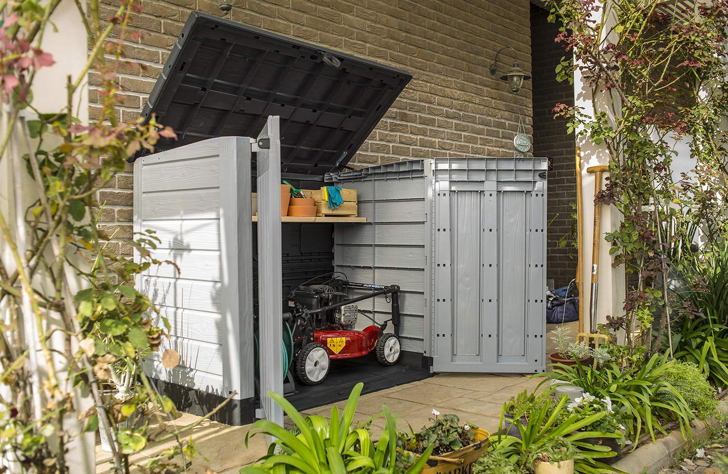 KETER 245009 Store It out Ace - Cobertizo Horizontal para Exteriores, Color Gris